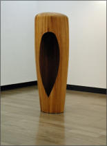 BASS 2001, Eichenholzlleisten, Saiten, ca.210 cm bespielbare Skulptur